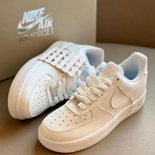 NIKE AIR FORCE 1 - Limited Edition